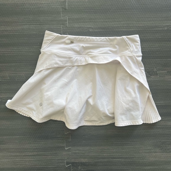 Lululemon Play off the Pleats Tennis Skirt in White Size 2 Regular - Picture 6 of 11